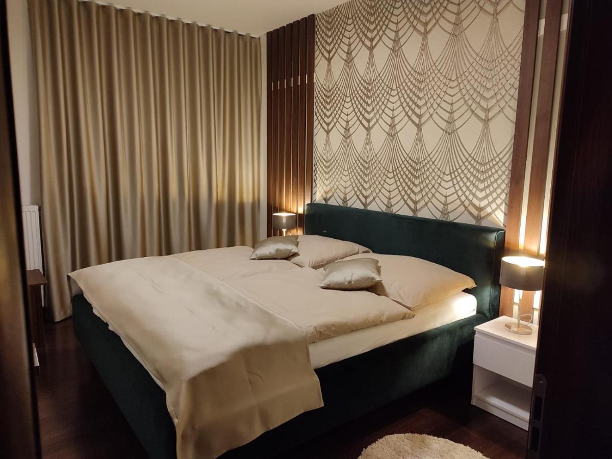Apartment Moser 1303 Karlovy Vary Bagian luar foto