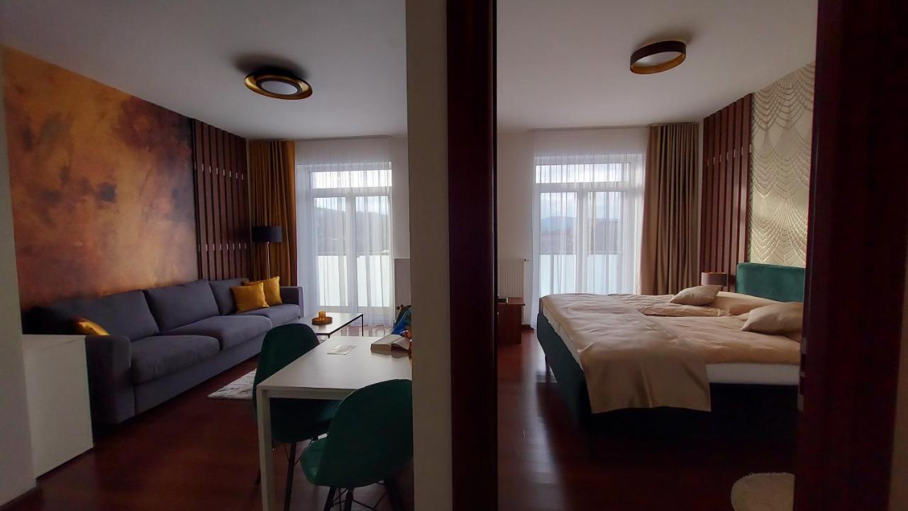 Apartment Moser 1303 Karlovy Vary Bagian luar foto