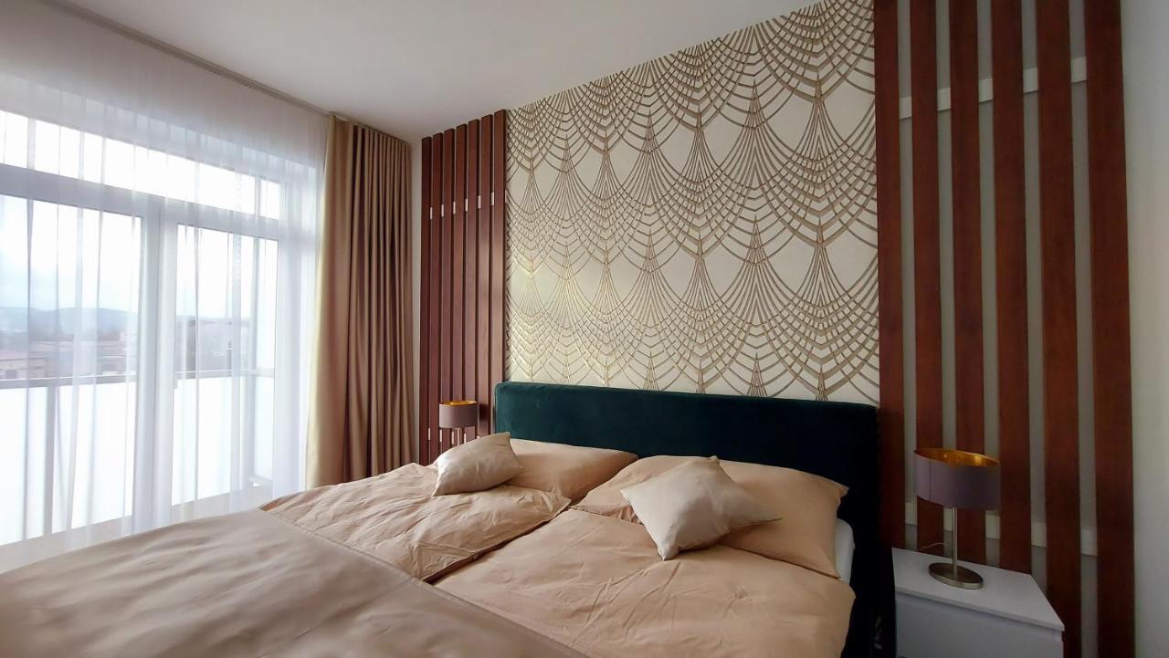 Apartment Moser 1303 Karlovy Vary Bagian luar foto